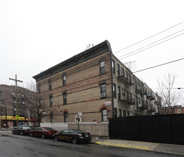 82 St Nicholas Ave in Brooklyn, NY - Building Photo - Building Photo