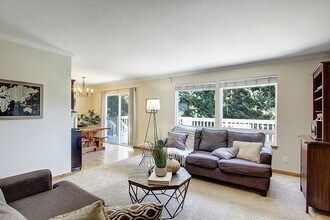 915 Cleveland Ave in Snohomish, WA - Building Photo - Building Photo