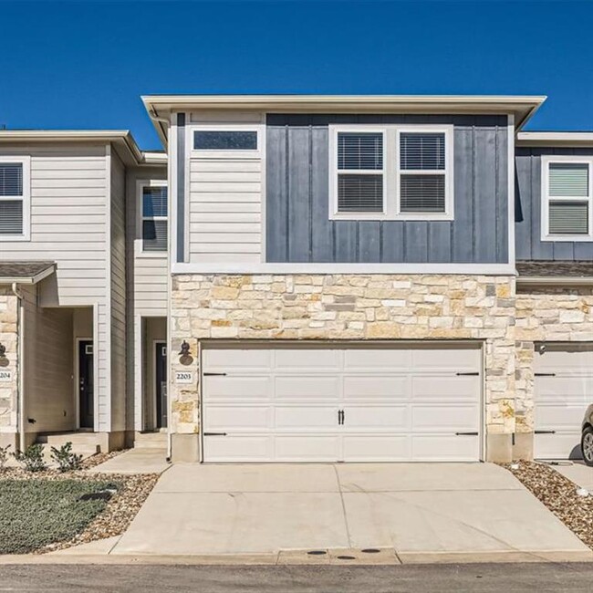 property at 1850 Settlers Glen Dr