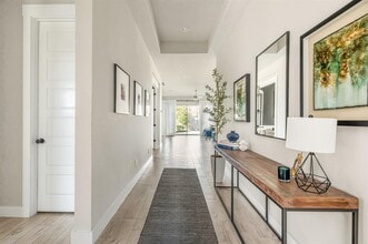 124 Mendocino Ln in Austin, TX - Building Photo - Building Photo