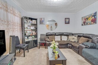 512 McBride Ave in Woodland Park, NJ - Building Photo - Building Photo