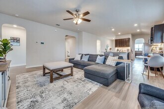 2915 Thackery Groove in San Antonio, TX - Building Photo - Building Photo