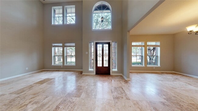 20802 Newbury Park Dr