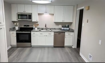 110 Carbe Ct in North Chesterfield, VA - Building Photo - Building Photo