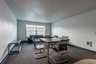 MW2 in Eugene, OR - Foto de edificio - Interior Photo