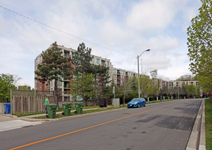 Hillside Ravines I in Toronto, ON - Building Photo - Building Photo