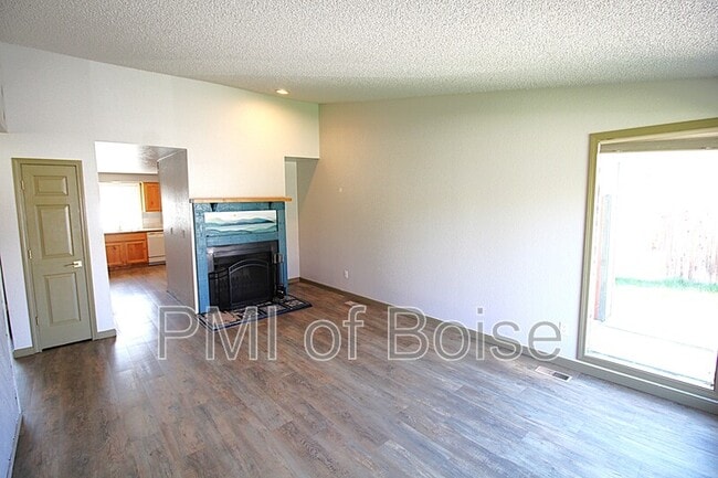 3357 S Williamsburg Way in Boise, ID - Building Photo - Building Photo