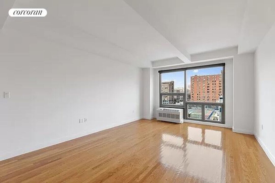 181 E 119th St in New York, NY - Foto de edificio