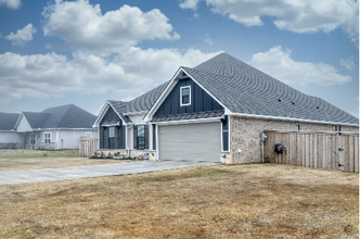 12594 County Rd 499 in Lindale, TX - Building Photo - Building Photo