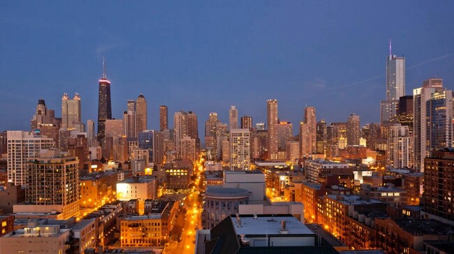 409 W Huron St, Unit 03 in Chicago, IL - Foto de edificio - Building Photo