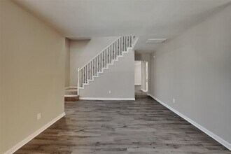 10011 Storm Meadow Dr in Houston, TX - Building Photo - Building Photo