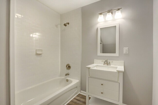 property at 634 E Anderson St