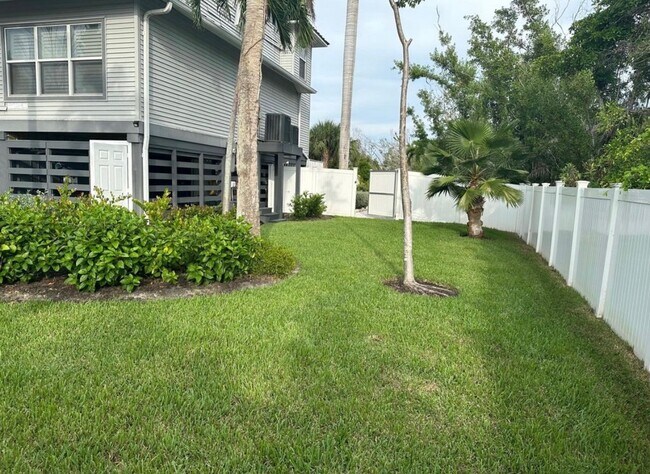 981 Main St in Sanibel, FL - Building Photo - Building Photo