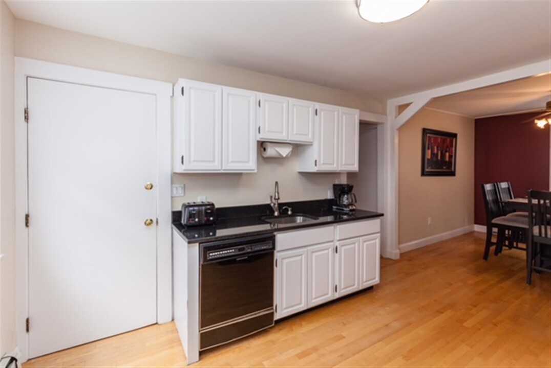 36 Florence St in Somerville, MA - Building Photo