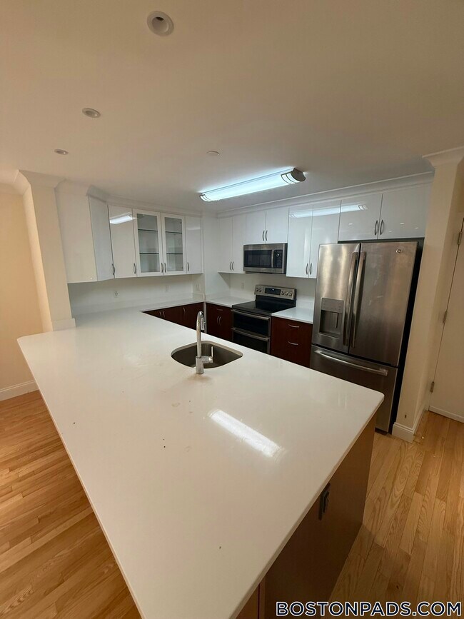 1443 Beacon St in Brookline, MA - Building Photo - Building Photo