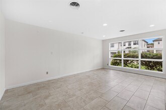 4135 Levonshire Dr in Houston, TX - Building Photo - Building Photo