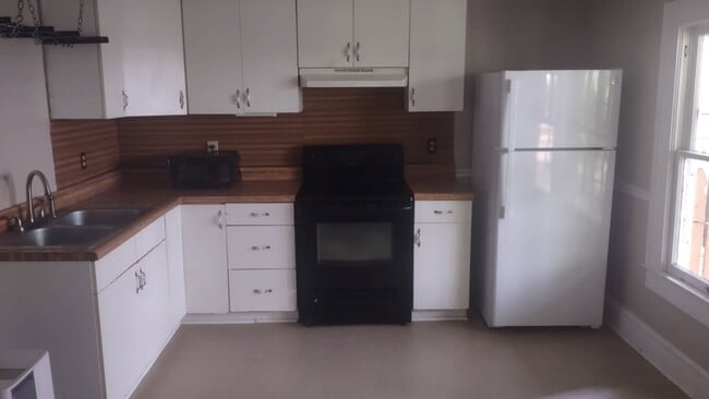 property at 328 Trilby St SE