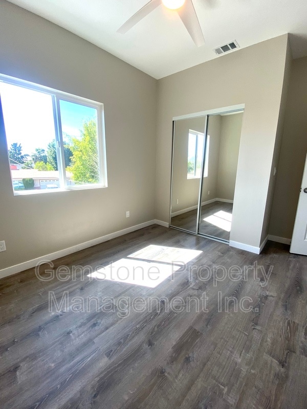 5659 Dorothy Way in San Diego, CA - Building Photo - Building Photo