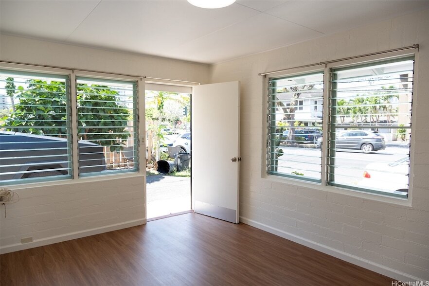 1340 Wilder Ave in Honolulu, HI - Building Photo