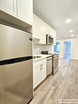40 Joy St, Unit 8 in Boston, MA - Building Photo