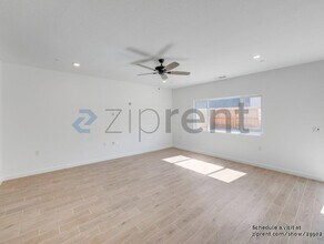 1753 N Mitchell St in Hanford, CA - Building Photo - Building Photo