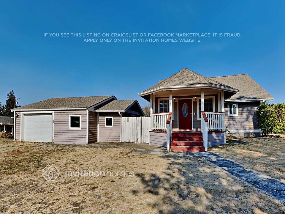 825 98th St S in Tacoma, WA - Foto de edificio