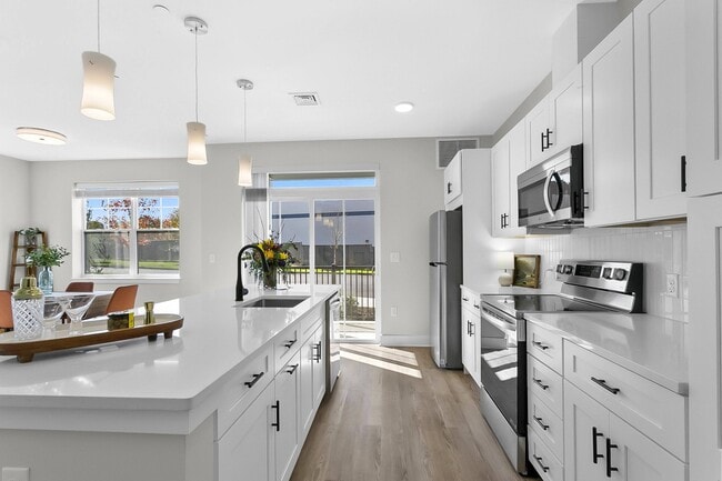 The Vale in Rocky Hill, CT - Building Photo - Building Photo