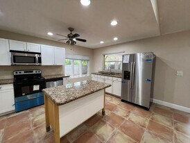 5170 2nd Rd in Greenacres, FL - Building Photo