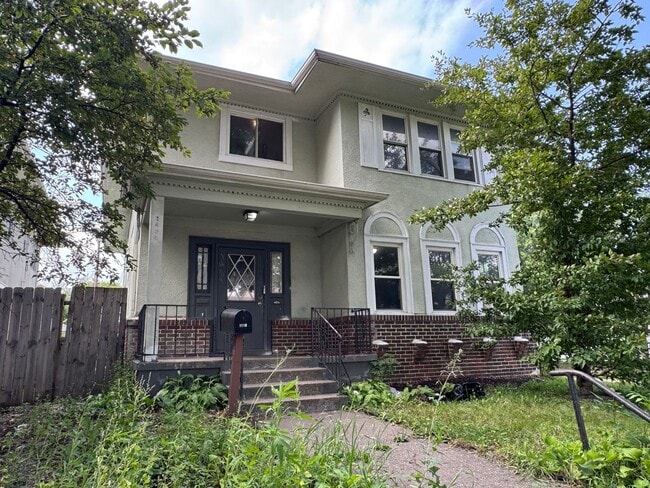 property at 1429 Knox Ave N