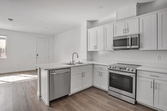 3019 Magical Walk in Sacramento, CA - Building Photo - Building Photo