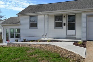 9510 Lydell Dr in Affton, MO - Building Photo - Building Photo