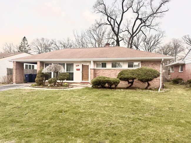 property at 1024 Longaker Rd