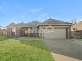 416 E Charlotte Terrace in Mustang, OK - Building Photo