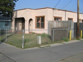 1304 Junipero Ave in Long Beach, CA - Building Photo