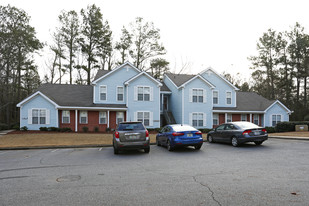 Henderson Place Condominuims in Alpharetta, GA - Foto de edificio - Building Photo