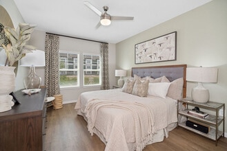 Ascend Nona West in Orlando, FL - Building Photo - Building Photo