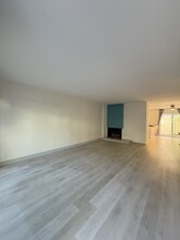 1214 Rutland Rd, Unit 1 in Newport Beach, CA - Building Photo - Building Photo