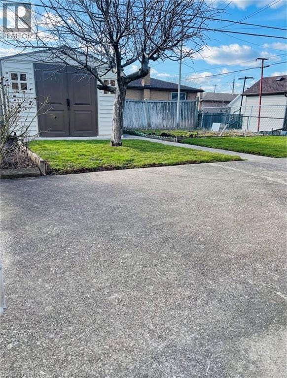 14 Adair Ave S in Hamilton, ON - Building Photo - Building Photo