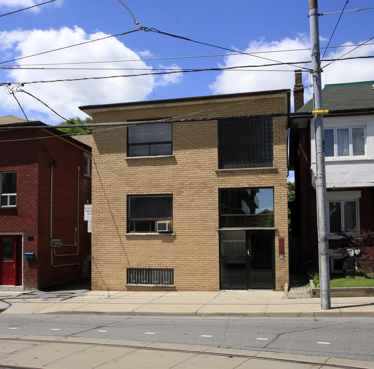 168 Oakwood Ave in Toronto, ON - Building Photo