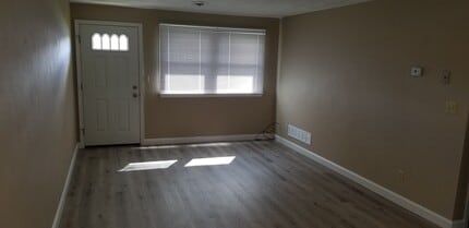 576 Sycamore Mnr, Unit 576 in Jasper, IN - Building Photo - Building Photo