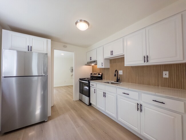 Meadowbrook Apartments