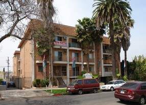 Rose Pointe Apartments in Los Angeles, CA - Building Photo