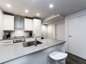 1283 Howe St, Unit SI ID1222946P in Vancouver, BC - Building Photo - Building Photo