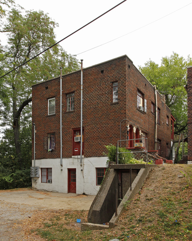 700 Alby St in Alton, IL - Building Photo - Building Photo