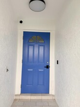 7035 San Salvador Dr in Boca Raton, FL - Building Photo - Building Photo