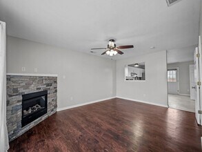 100 Pinegrove Ct in Jacksonville, NC - Building Photo - Building Photo