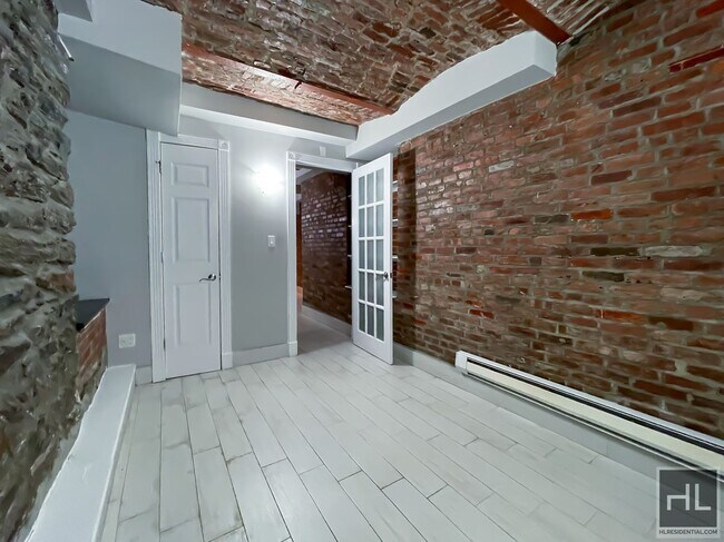 E 18TH ST. in New York, NY - Building Photo - Building Photo