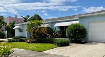 235 Fordham Dr in Lake Worth Beach, FL - Building Photo