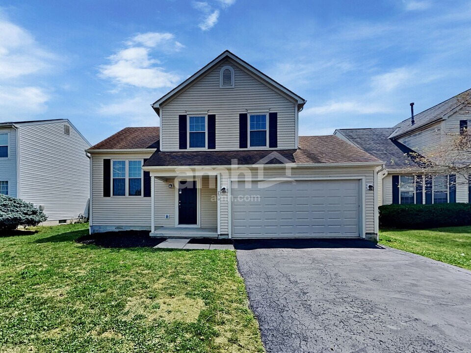 730 Rothrock Dr in Galloway, OH - Building Photo