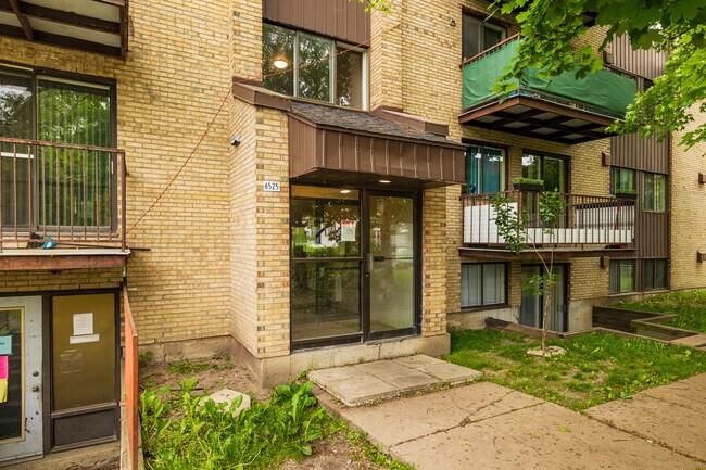 6525 Villeneuve Rue
